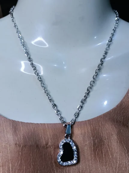 New Silver Chain with Zircon Heart Locket/Pendants/Necklace for Girl,s