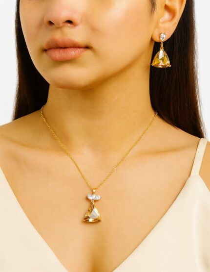 New Fashionable-Trendy Necklace & Earrings Set / For Ladies